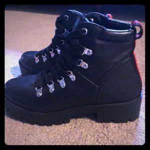 Black combat boot Madden NYC size 8.5